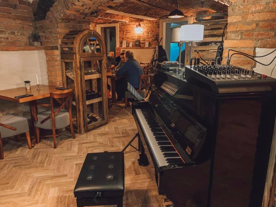 Stylowa Kolbuszowa Экстерьер фото